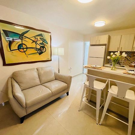 Compact Haven With Private Entrance And Free Parking And Laundry Apartment Ponce Luaran gambar