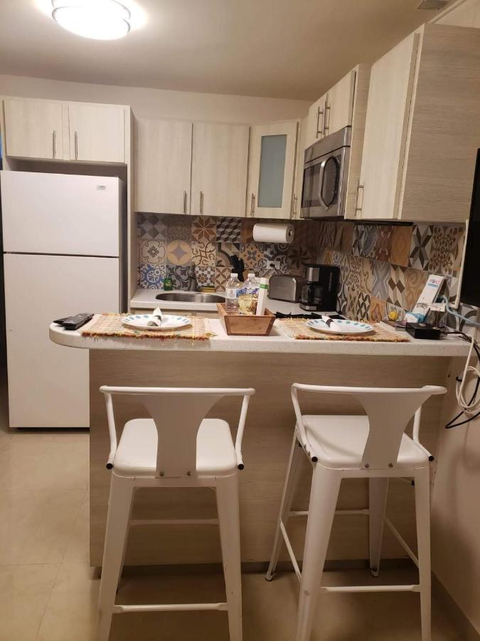 Compact Haven With Private Entrance And Free Parking And Laundry Apartment Ponce Luaran gambar